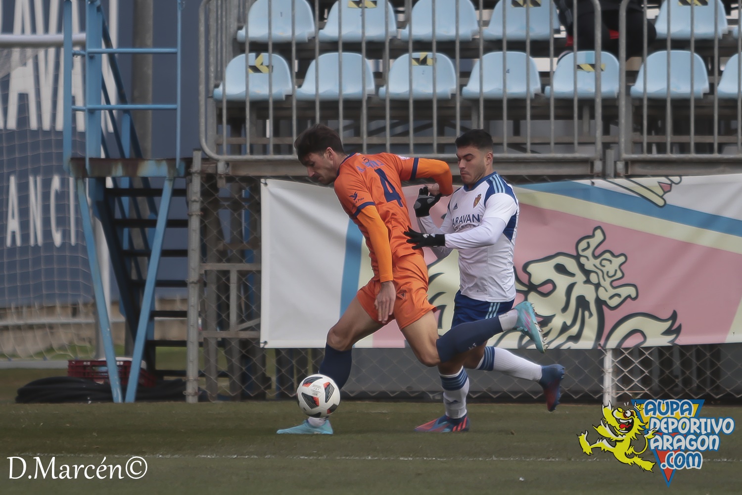 23 - 15-01-2023 - 2ªRFEF - D. Aragón 4-1 CF Badalona Futur (13)