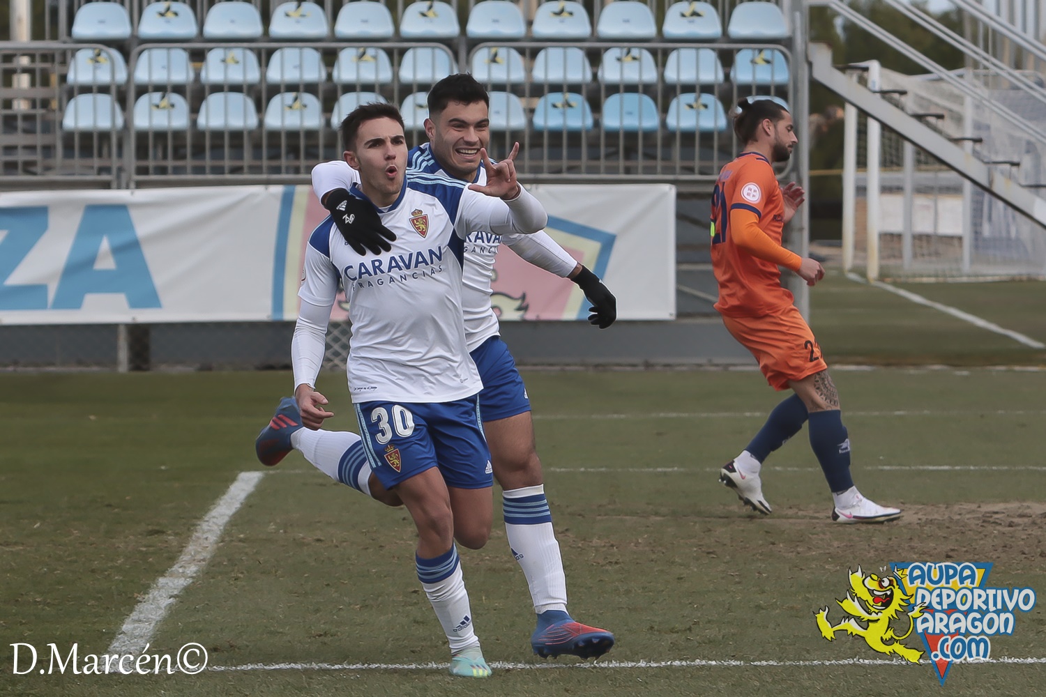 23 - 15-01-2023 - 2ªRFEF - D. Aragón 4-1 CF Badalona Futur (88)