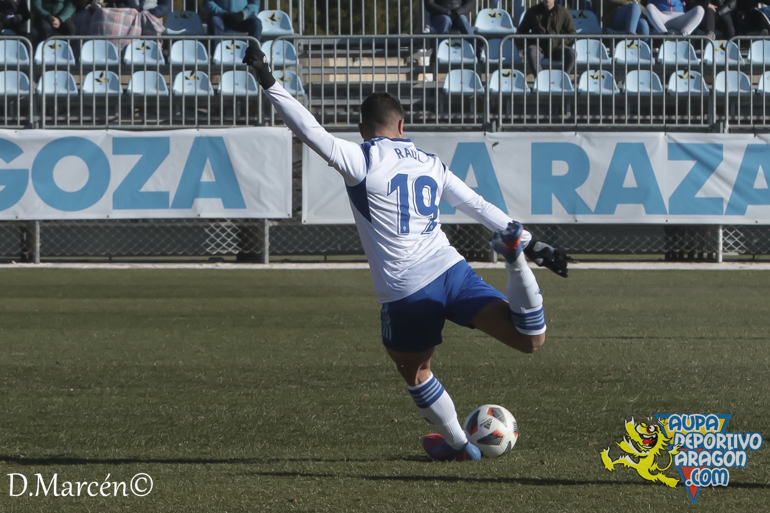 24 - 22-01-2023 - 2ªRFEF - D. Aragón 0-0 A.E. Prat (13)