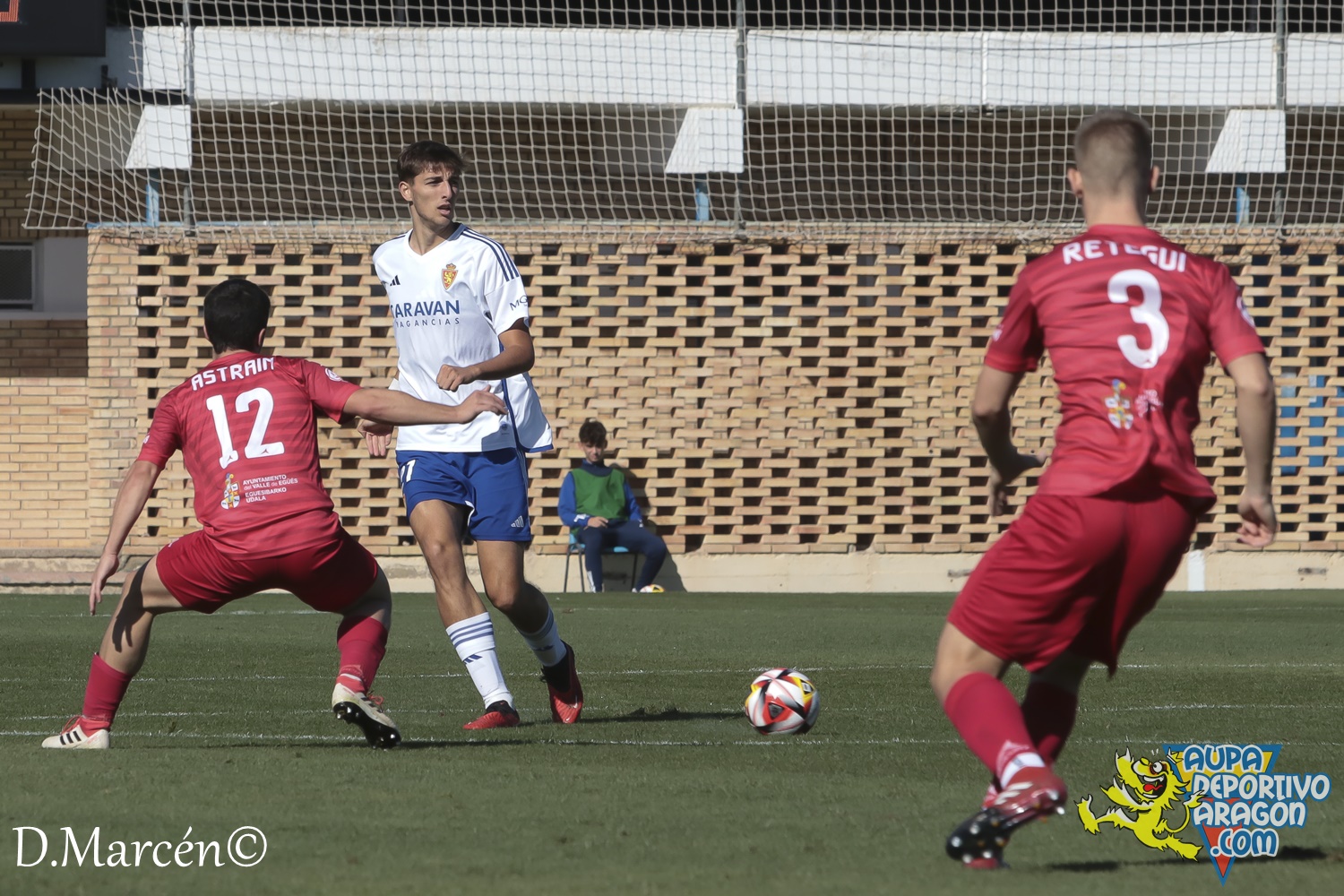 14 - 05-11-2023 - 2ªRFEF - D. Aragón 2-0 C.D. Valle de Egüés (40)