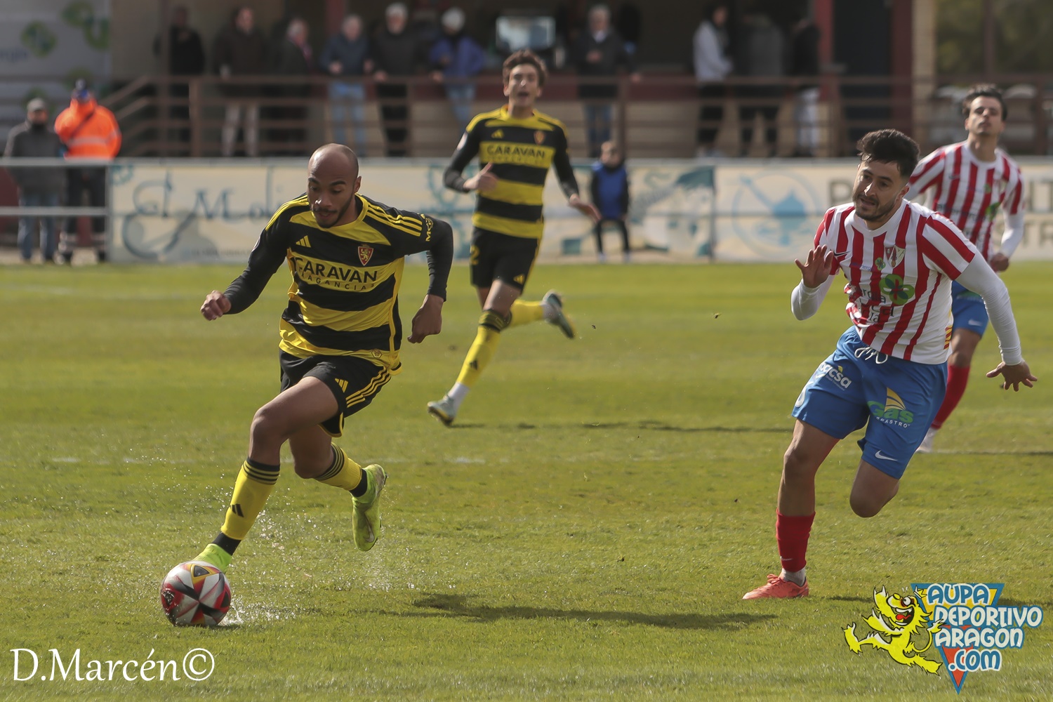 24 - 03-03-2024 - 2ªRFEF - U.D. Barbastro 1-1 D. Aragón (10)