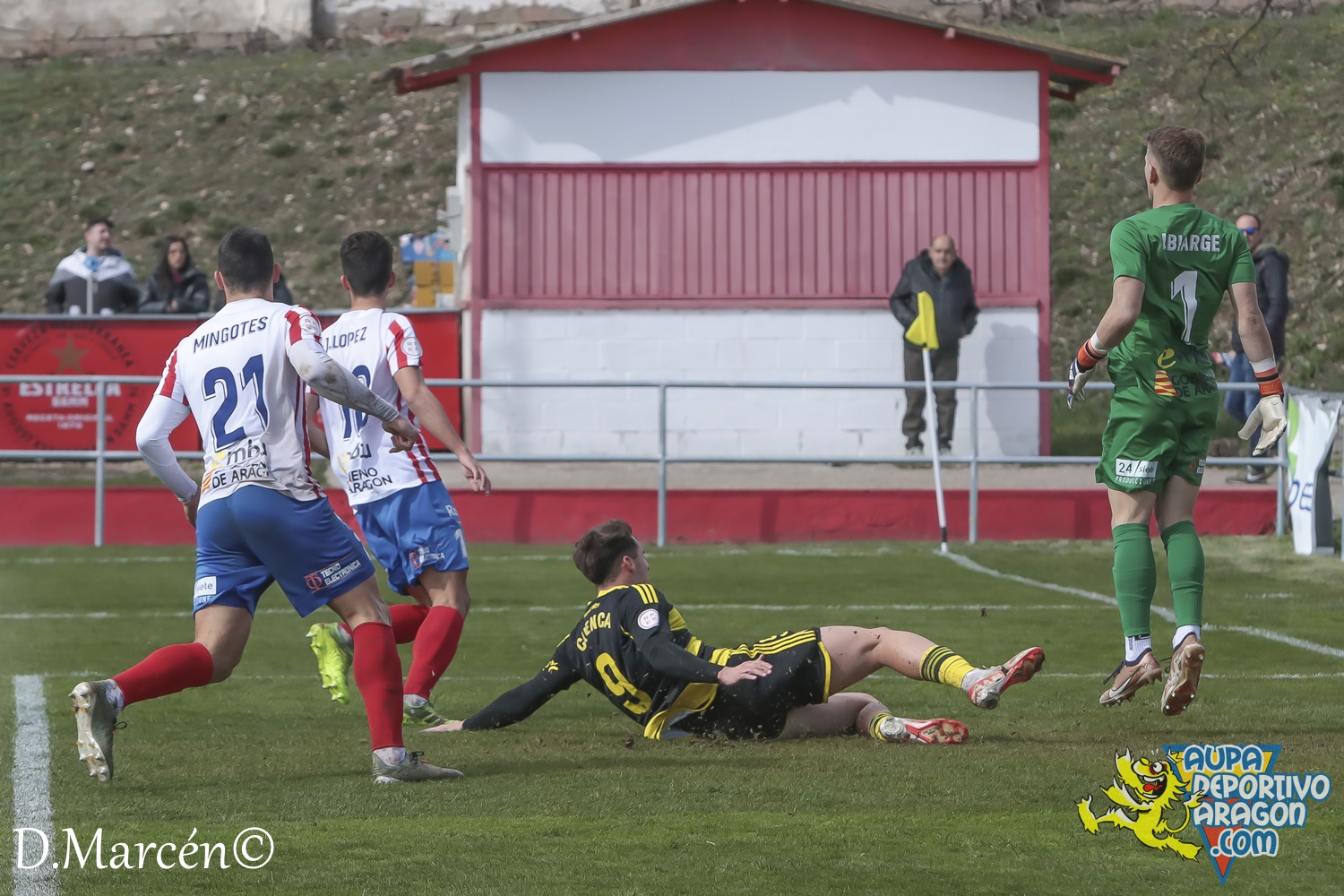 24 - 03-03-2024 - 2ªRFEF - U.D. Barbastro 1-1 D. Aragón (18)