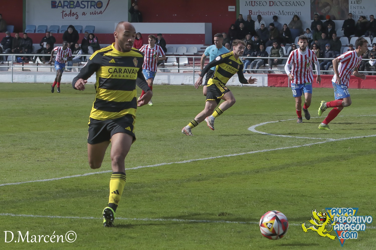 24 - 03-03-2024 - 2ªRFEF - U.D. Barbastro 1-1 D. Aragón (29)
