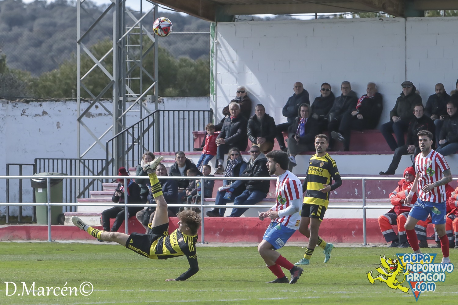 24 - 03-03-2024 - 2ªRFEF - U.D. Barbastro 1-1 D. Aragón (34)