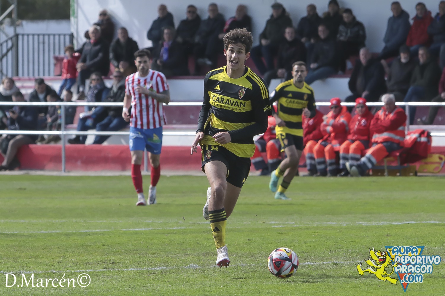 24 - 03-03-2024 - 2ªRFEF - U.D. Barbastro 1-1 D. Aragón (35)