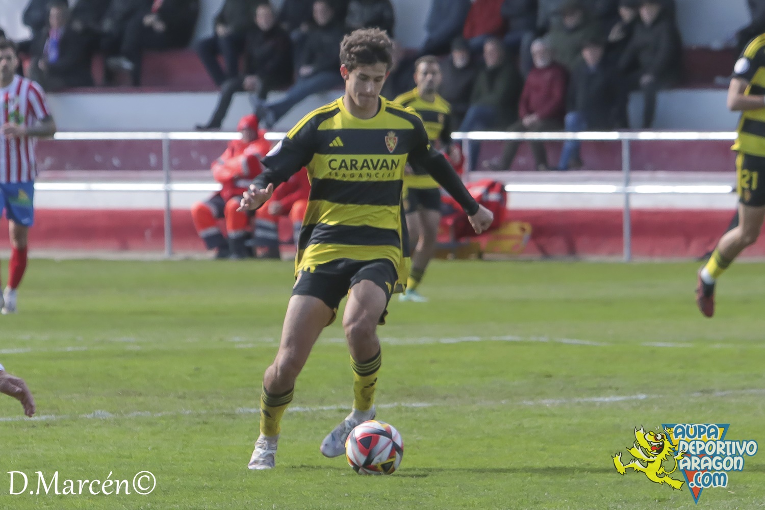 24 - 03-03-2024 - 2ªRFEF - U.D. Barbastro 1-1 D. Aragón (36)
