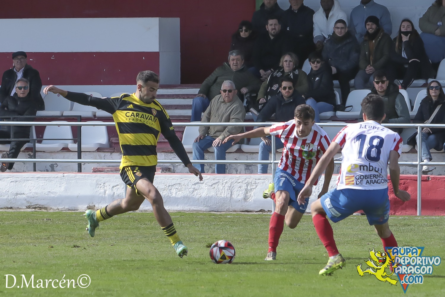 24 - 03-03-2024 - 2ªRFEF - U.D. Barbastro 1-1 D. Aragón (57)