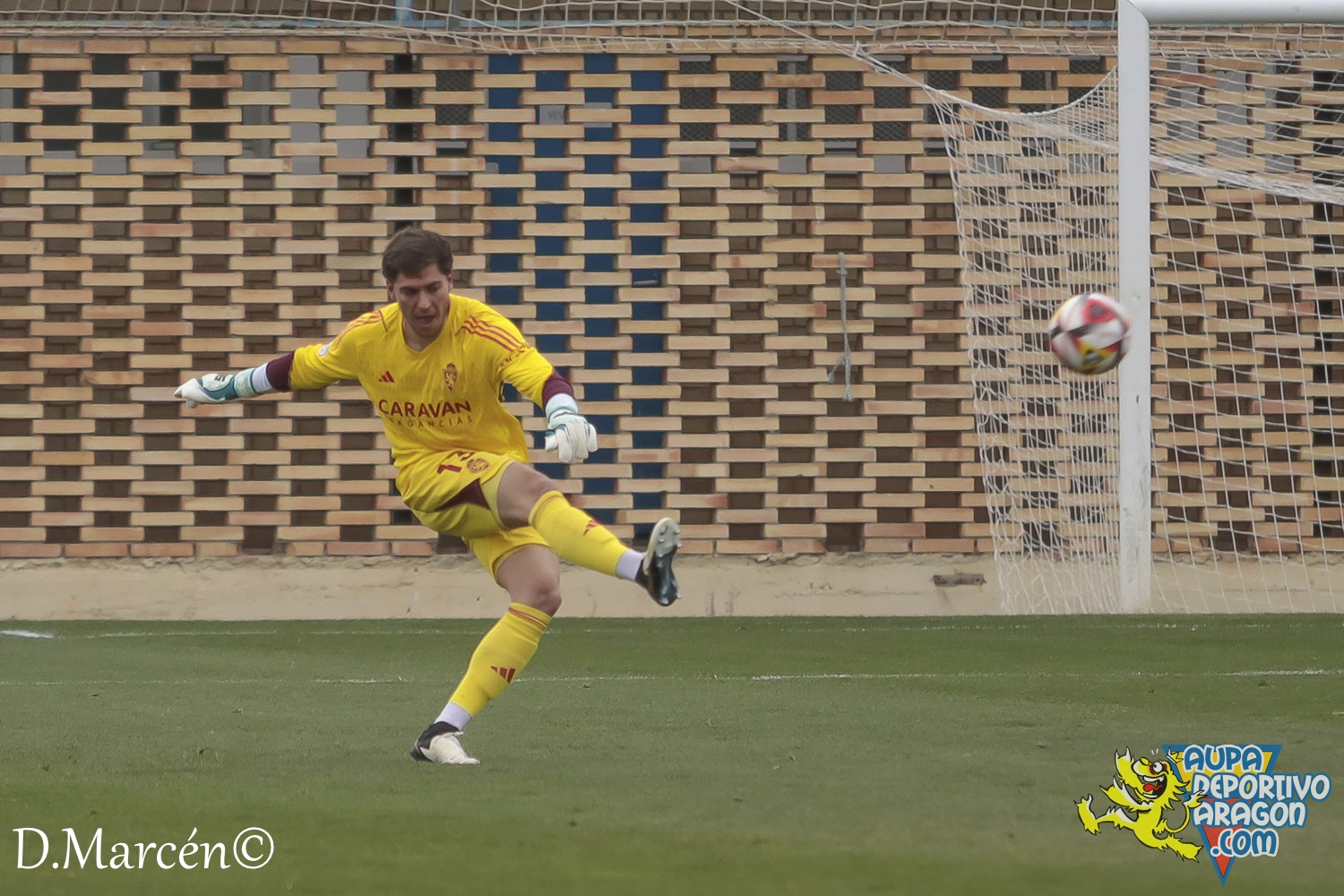 25 - 10-03-2024 - 2ªRFEF - D. Aragón 3-1 C.D. Izarra (48)