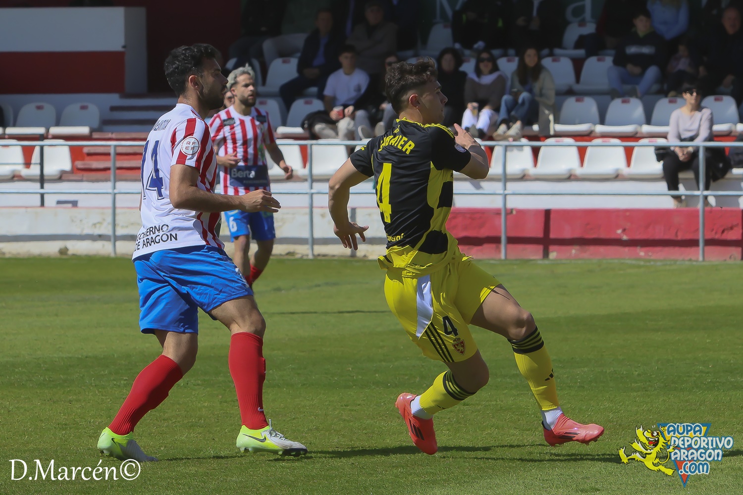 46 - 30-03-2025 - 2ªRFEF - U.D Barbastro 0-0 D. Aragón (37)