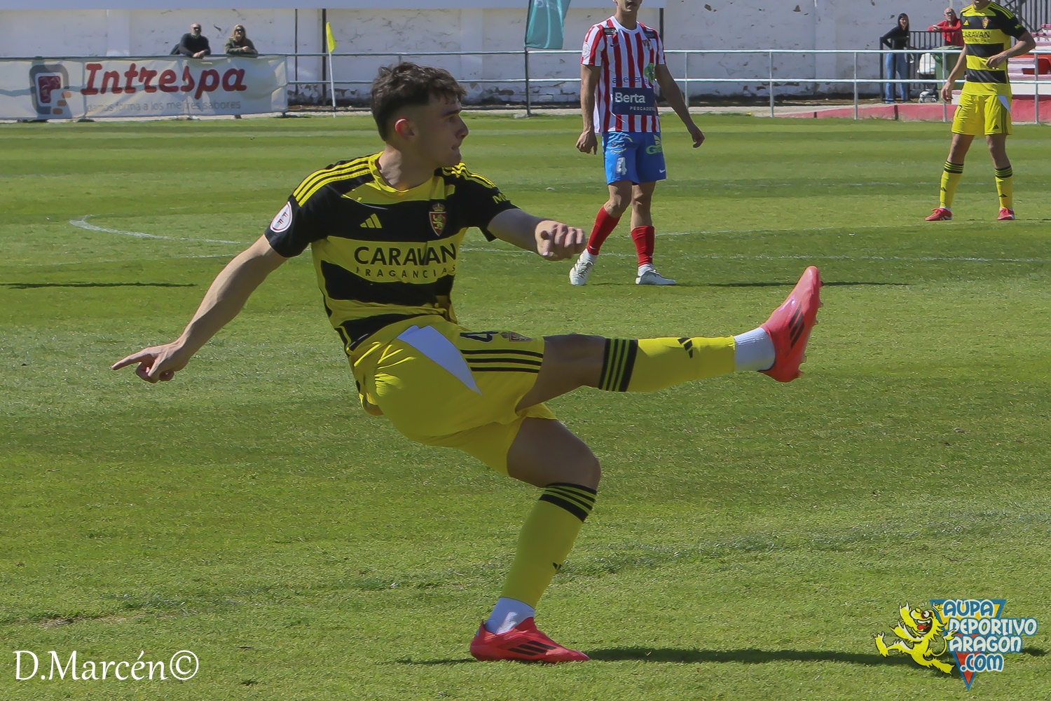 46 - 30-03-2025 - 2ªRFEF - U.D Barbastro 0-0 D. Aragón (63)
