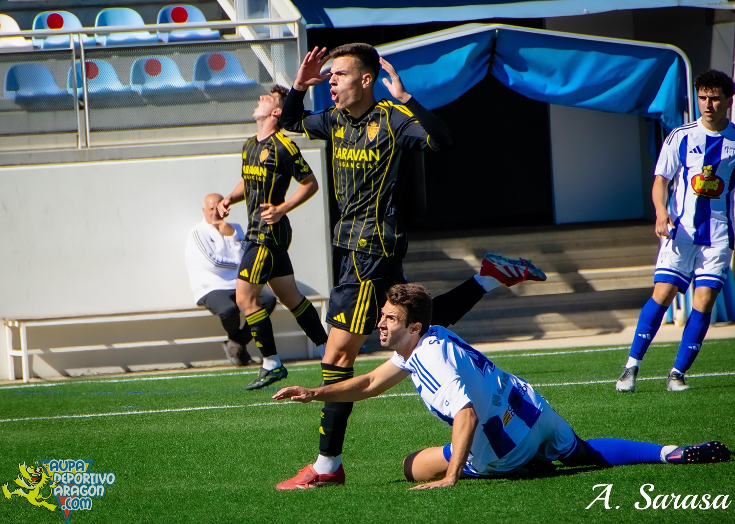 05-10-2025 - 2ºRFEF - SD Ejea 1-1 D. Aragón (43)