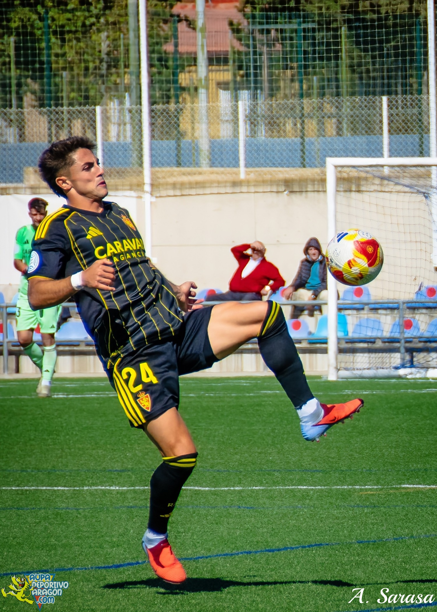 05-10-2025 - 2ºRFEF - SD Ejea 1-1 D. Aragón (52)