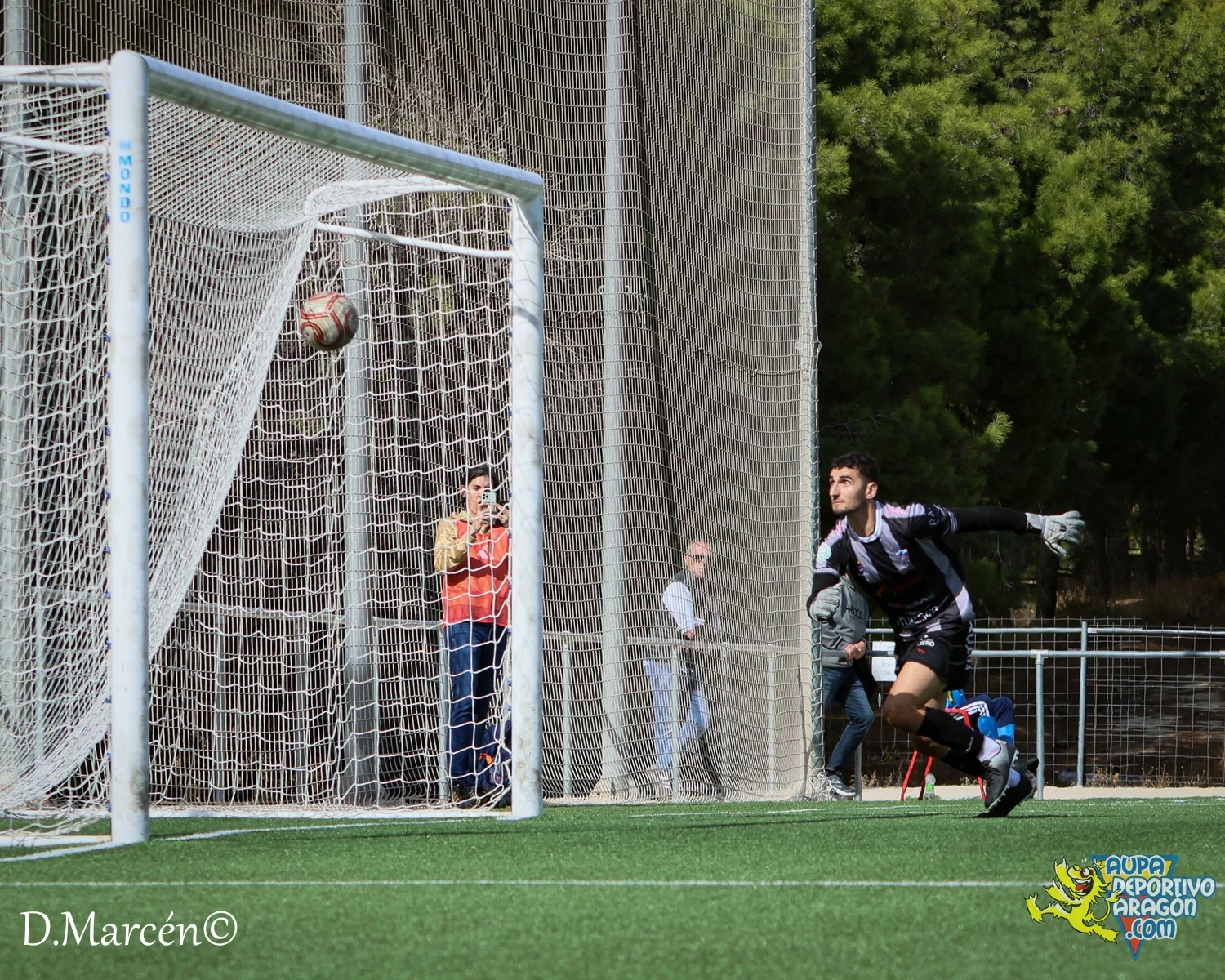 14 - 11-10-2026 - 3ªRFEF - D. Aragón 3-0 Atl. Monzon (84).jpg