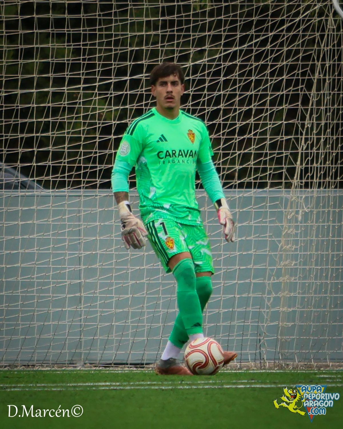 15 - 18-10-2026 - 3ªRFEF - SD Huesca B 2-0 D. Aragón (77).jpg